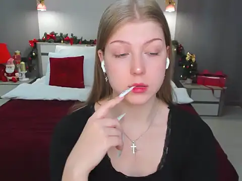 Stella Light online show from 12-15-25, 11:58