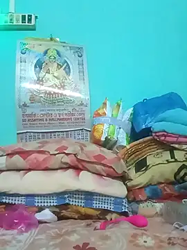 Hot-joyaa online show from 12-15-25, 04:00