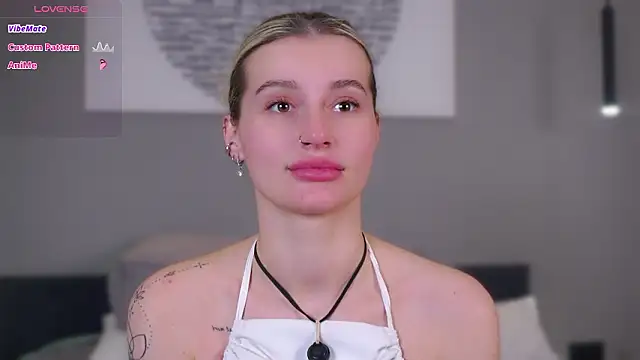 Snapshot of buvei chatting on 02-16-26, 12:56 buvei online show from 02-16-26, 12:56