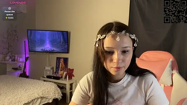 ella simons online show from 11-13-25, 01:48