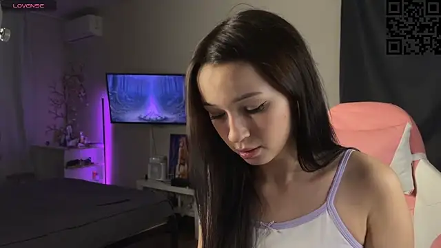 ella simons online show from 11-21-25, 12:32