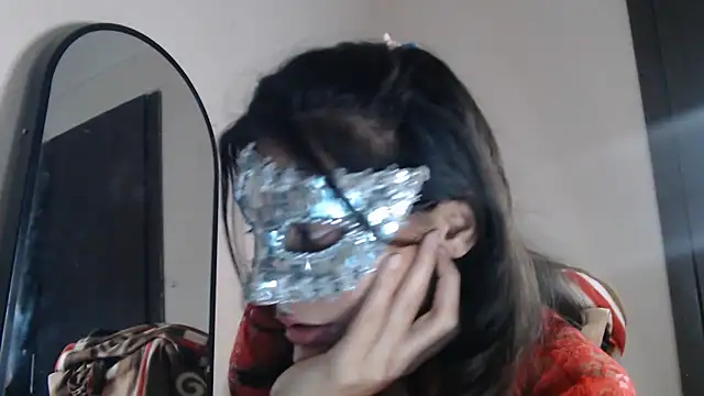 Hottie hania online show from 12-18-25, 05:41