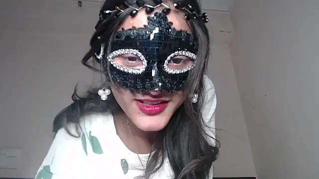 Hottie hania online show from 02-06-26, 06:33