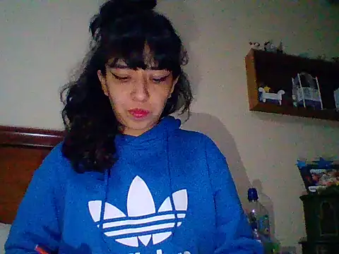 RedVelvet420 online show from 10-23-25, 02:33