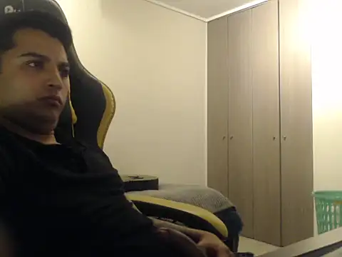 Snapshot of Allmigthy chatting on 10-22-25, 07:41 Allmigthy online show from 10-22-25, 07:41