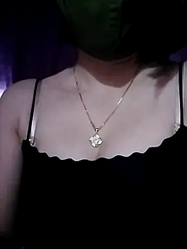 Snapshot of Minmin688 chatting on 10-22-25, 03:01 Minmin688 online show from 10-22-25, 03:01