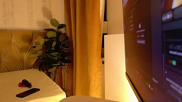 Snapshot of RubyDivine chatting on 02-22-26, 04:02 RubyDivine online show from 02-22-26, 04:02