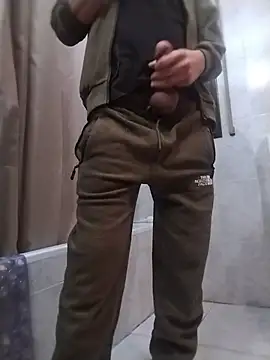 Snapshot of ArabPussylicker66 chatting on 11-17-25, 01:00 ArabPussylicker66 online show from 11-17-25, 01:00