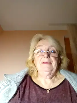 AmyLove353 online show from 11-04-25, 04:33