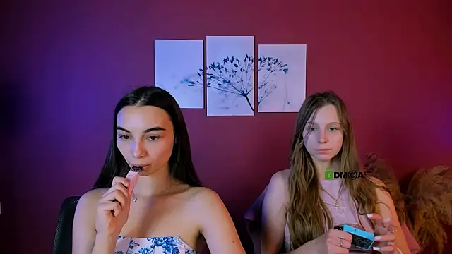 kira light   online show from 10-28-25, 10:19