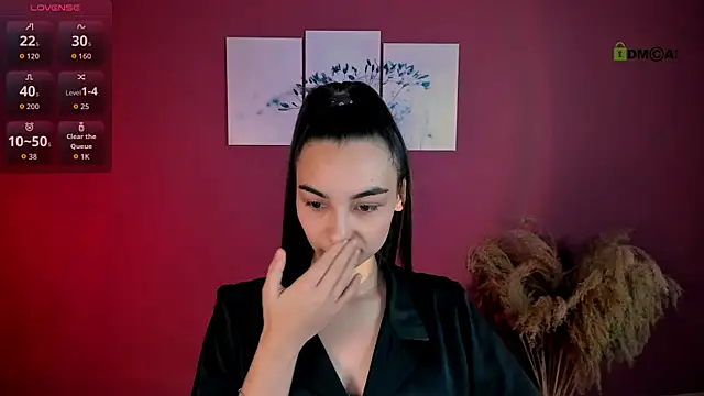 kira light   online show from 12-05-25, 08:05