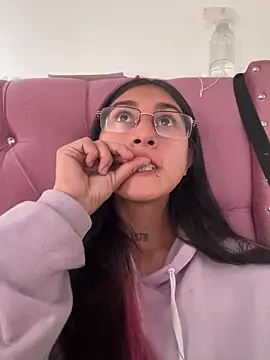 Violeet-Smith online show from 03-03-26, 02:34