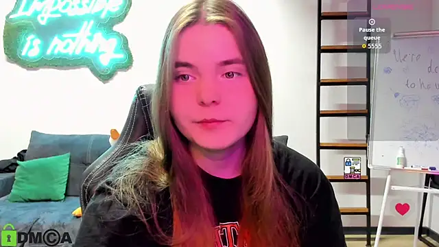 MiraaBloom online show from 10-30-25, 02:18