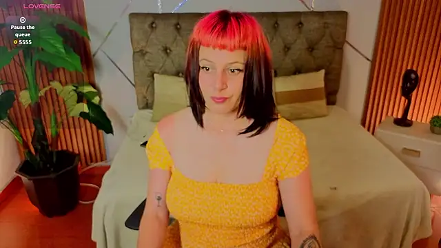 camilaa lux online show from 02-24-26, 02:26