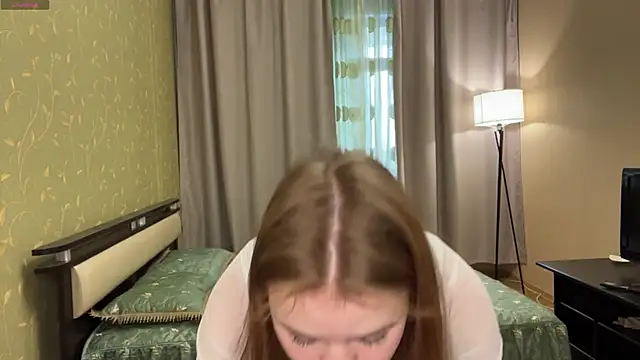 KarlynGow online show from 02-10-26, 07:45