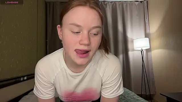 KarlynGow online show from 02-27-26, 05:35