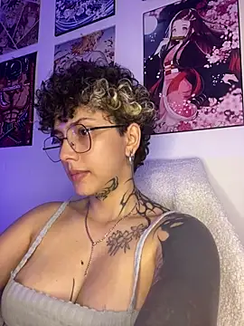 Snapshot of Abby_Evanns1 chatting on 02-07-26, 02:26 Abby Evanns1 online show from 02-07-26, 02:26