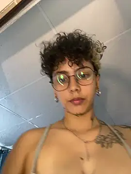 Snapshot of Abby_Evanns1 chatting on 02-07-26, 05:05 Abby Evanns1 online show from 02-07-26, 05:05