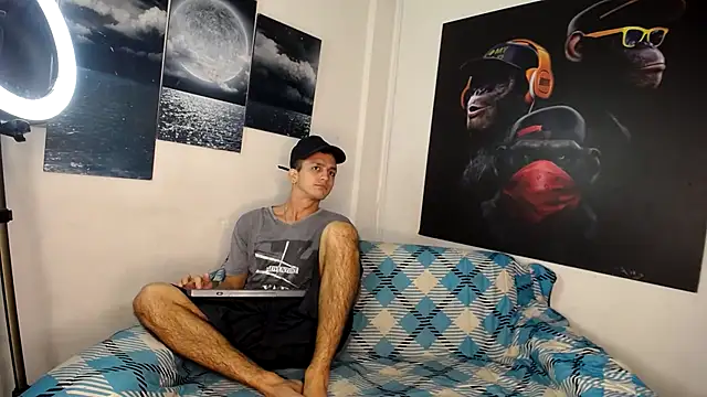 Snapshot of jfkpussy chatting on 12-14-25, 04:56 jfkpussy online show from 12-14-25, 04:56