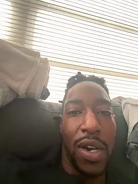 Snapshot of brandon3rdleg21 chatting on 10-20-25, 07:03 brandon3rdleg21 online show from 10-20-25, 07:03