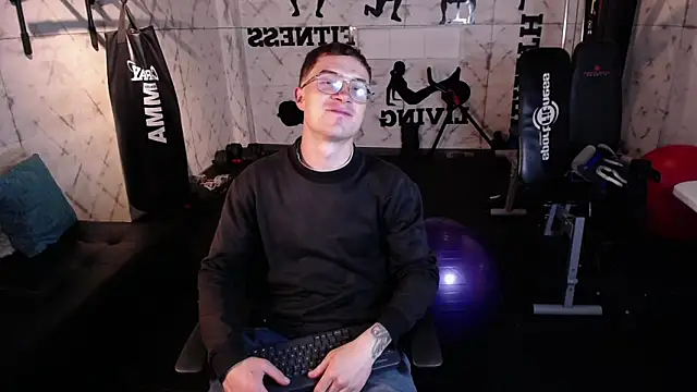 Snapshot of Lil_James chatting on 02-07-26, 04:05 Lil James online show from 02-07-26, 04:05