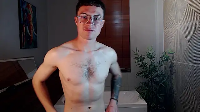 Snapshot of Lil_James chatting on 02-16-26, 08:49 Lil James online show from 02-16-26, 08:49