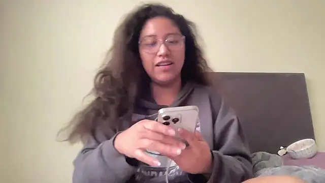 Kmiii21 online show from 10-24-25, 07:21