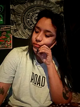 Isis Bathory online show from 11-09-25, 11:52