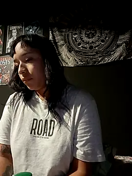 Isis Bathory online show from 11-13-25, 11:14