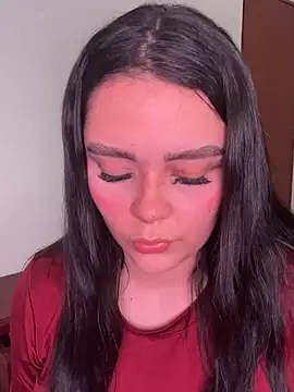 Selena Roa online show from 11-16-25, 09:09