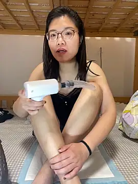 Snapshot of Nlen_baby chatting on 12-18-25, 08:26 Nlen baby online show from 12-18-25, 08:26