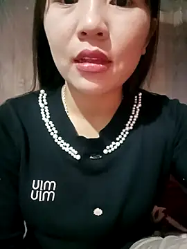 Snapshot of -Lanaa- chatting on 11-18-25, 12:16 -Lanaa- online show from 11-18-25, 12:16