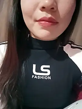 Snapshot of -Lanaa- chatting on 11-22-25, 05:56 -Lanaa- online show from 11-22-25, 05:56