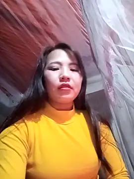 Snapshot of -Lanaa- chatting on 12-16-25, 04:45 -Lanaa- online show from 12-16-25, 04:45