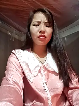 Snapshot of -Lanaa- chatting on 12-18-25, 05:08 -Lanaa- online show from 12-18-25, 05:08