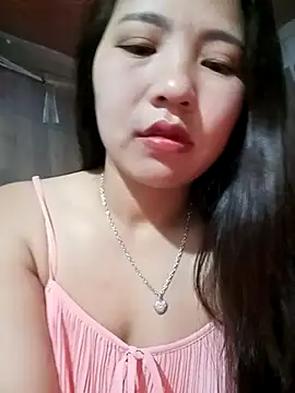 Snapshot of -Lanaa- chatting on 12-19-25, 06:15 -Lanaa- online show from 12-19-25, 06:15