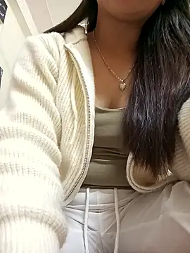 Snapshot of -Lanaa- chatting on 01-10-26, 02:13 -Lanaa- online show from 01-10-26, 02:13