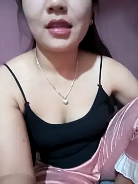 Snapshot of -Lanaa- chatting on 02-26-26, 11:04 -Lanaa- online show from 02-26-26, 11:04