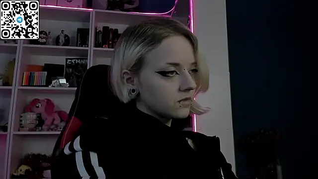 Holy Mistress S online show from 02-15-26, 10:03