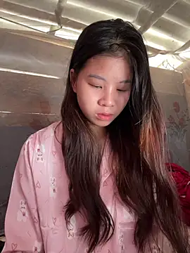 ninixinh online show from 12-19-25, 02:29