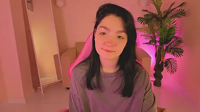 Linda Sweetiest online show from 12-15-25, 12:48