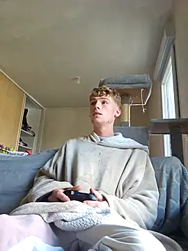 Snapshot of Charlycki chatting on 11-09-25, 08:34 Charlycki online show from 11-09-25, 08:34