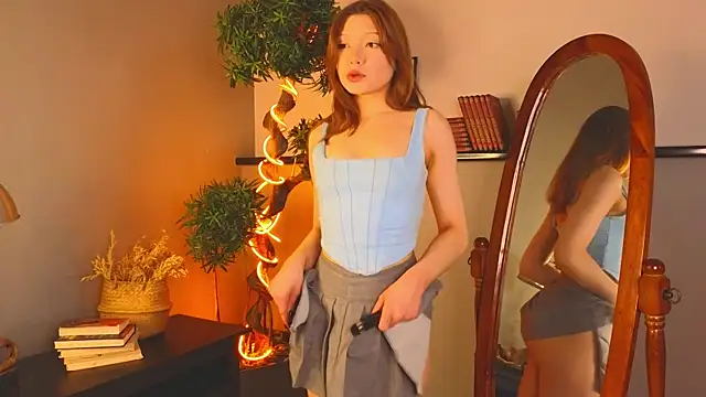 JanelAkerley online show from 10-29-25, 04:04