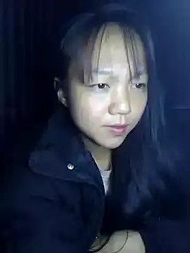 Snapshot of Quynhsumon chatting on 11-24-25, 02:50 Quynhsumon online show from 11-24-25, 02:50