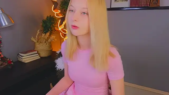 YungLyssy online show from 11-22-25, 03:05