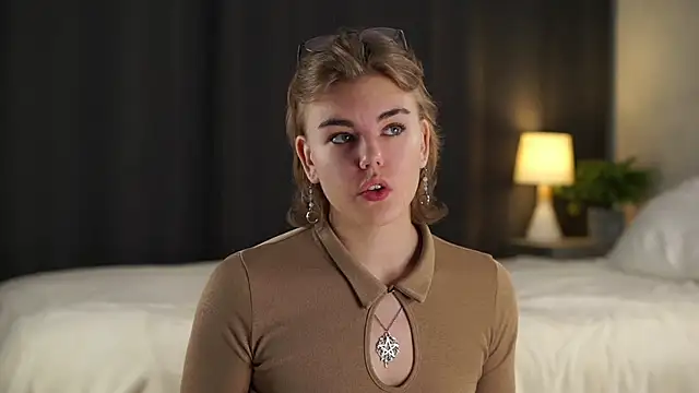 MelodyBaur online show from 11-06-25, 11:33