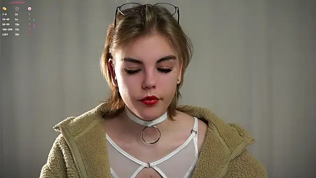 Snapshot of MelodyBaur chatting on 01-13-26, 12:21 MelodyBaur online show from 01-13-26, 12:21