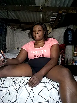 blackbeautyxx92 online show from 10-26-25, 12:33