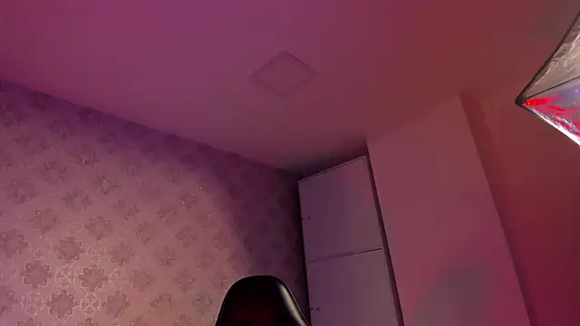 Mr Strike online show from 11-23-25, 03:06