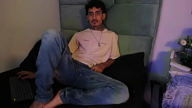 Mr Strike online show from 12-15-25, 07:07